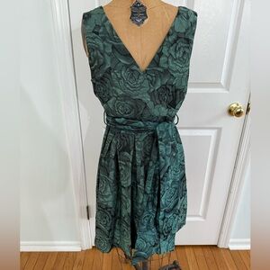 Darling Emerald Rose Pattern Mini Dress